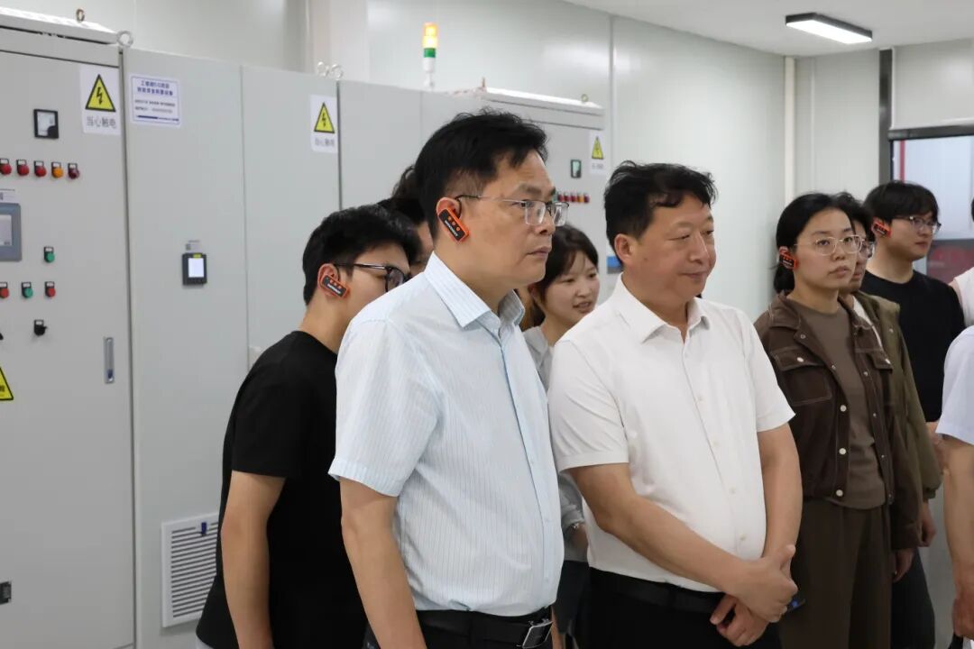 ad880c8e-1790-4877-a574-45e949a25e16.jpg ad880c8e-1790-4877-a574-45e949a25e16.jpg